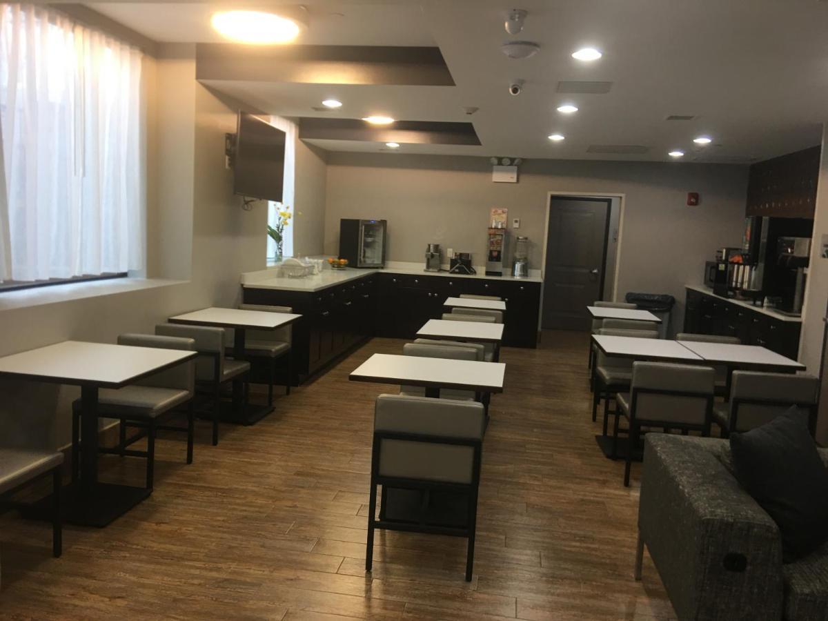Wingate By Wyndham Jfk Airport, Far Rockaway Ny Hotel New York Kültér fotó